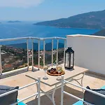 Villa 6 Bedroom *
