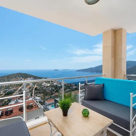 6 Bedroom *