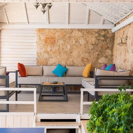 6 Bedroom - 1078 Villa Kalkan